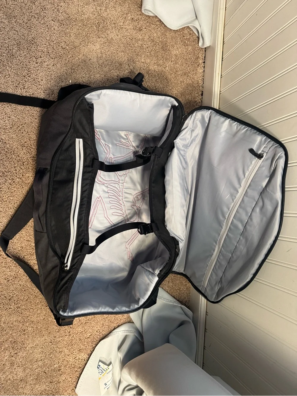Arc’teryx Covert Carryon back pack in Grey - Picture 5 of 6